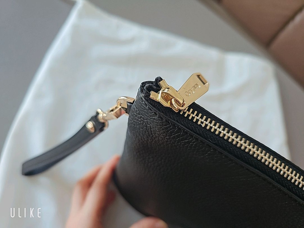 오야니 레더 클러치백 이미지