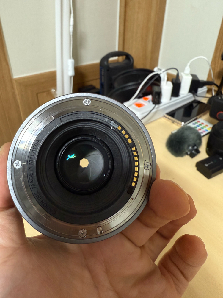 캐논 RF 마운트 50mm F1.8 단렌즈--2