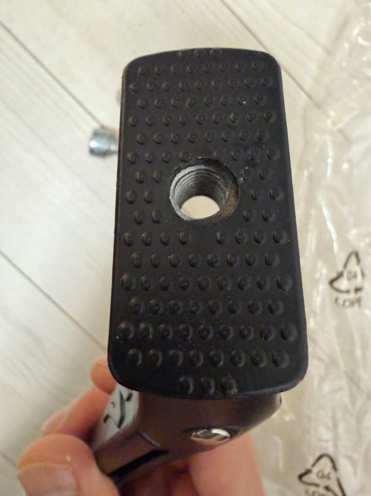 스페셜라이즈드 킥스탠드 팝니다. (받침대)--3