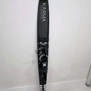 카르마 65 하드쉘 수상스키 이미지