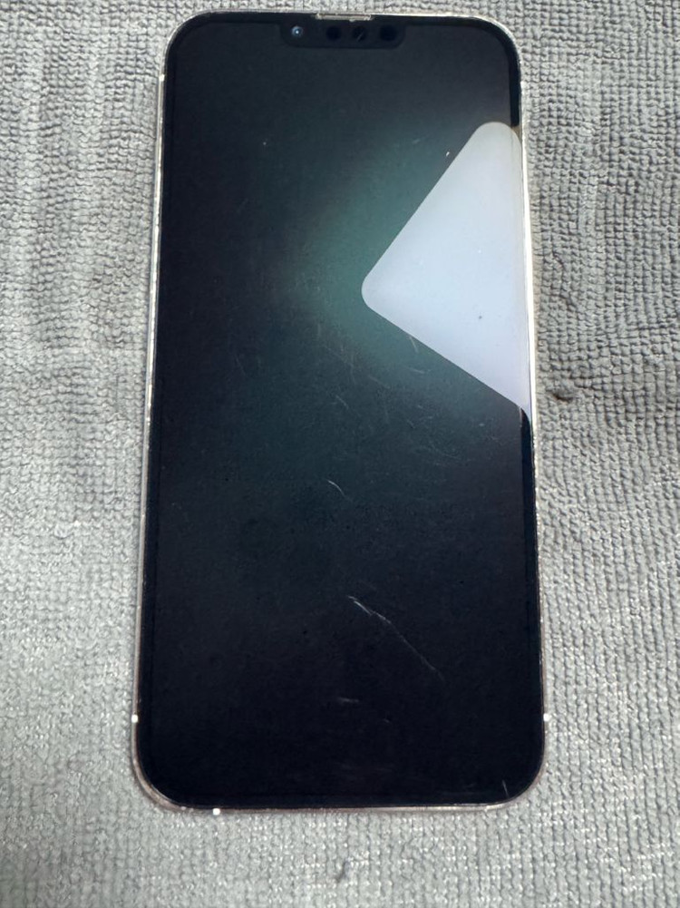 아이폰 13 프로맥스 256기가 실버 팝니다--0