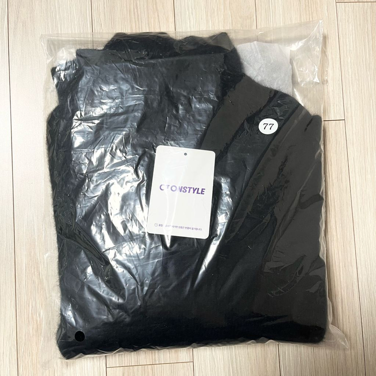 [새상품/77] 폭스+양모 홀가먼트 폴라 니트 블랙 이미지