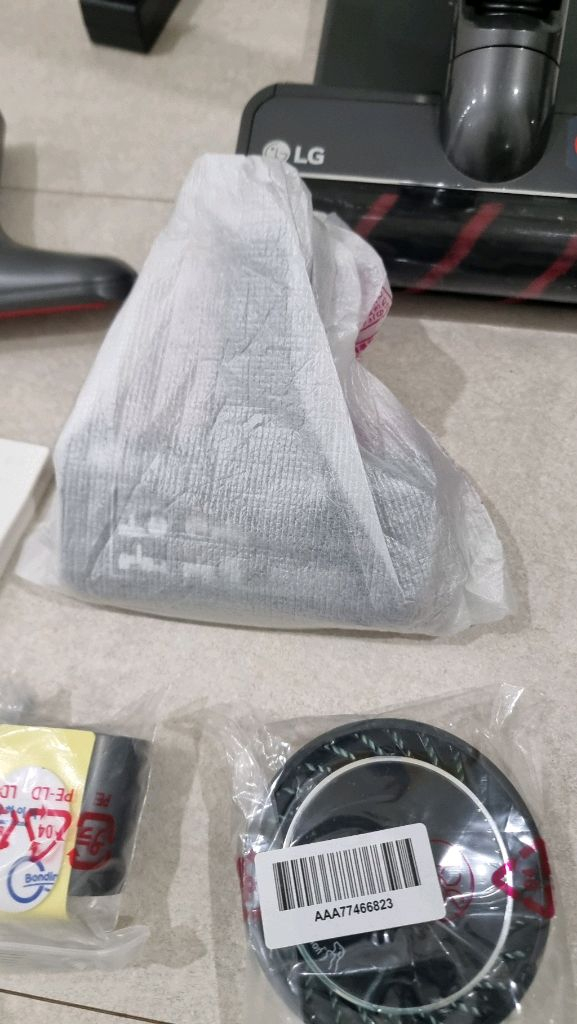 LG 코드제로 무선청소기 풀세트 판매합니다 이미지