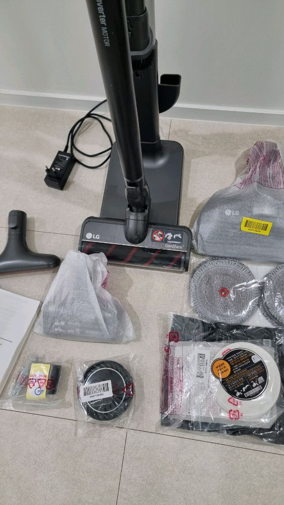 LG 코드제로 무선청소기 풀세트 판매합니다 이미지