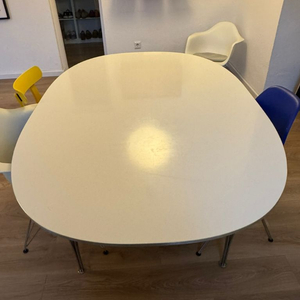 프리츠한센 식탁 1800*1200 이미지