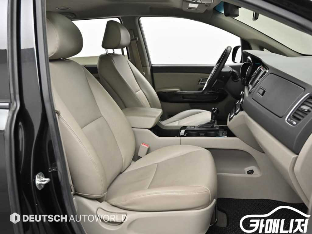 [기아]올 뉴 카니발 디젤 9인승 프레스티지 #3월급매--9