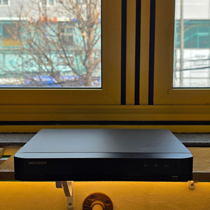 하이크비전 CCTV 500만화소 4채널 녹화기 DS-7204HUHI-K1 이미지