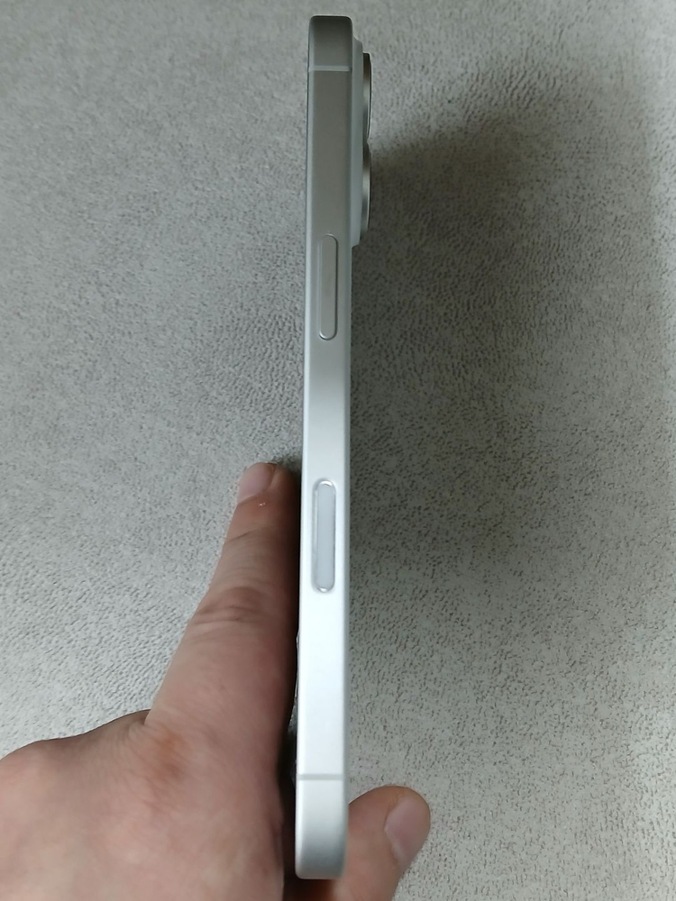 아이폰16 256G 화이트 S급 팔아요[87만]--3