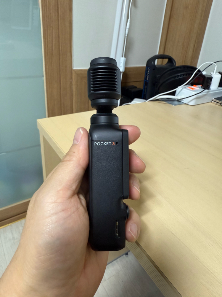 오즈모 포켓3 기본형 판매 (사용감 있음)--1