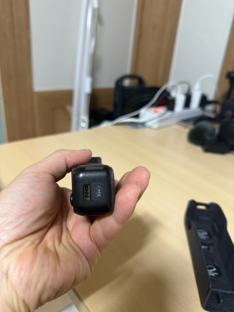 오즈모 포켓3 기본형 판매 (사용감 있음)--3