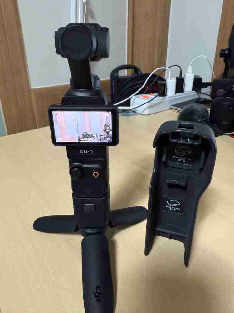 오즈모 포켓3 기본형 판매 (사용감 있음)--8