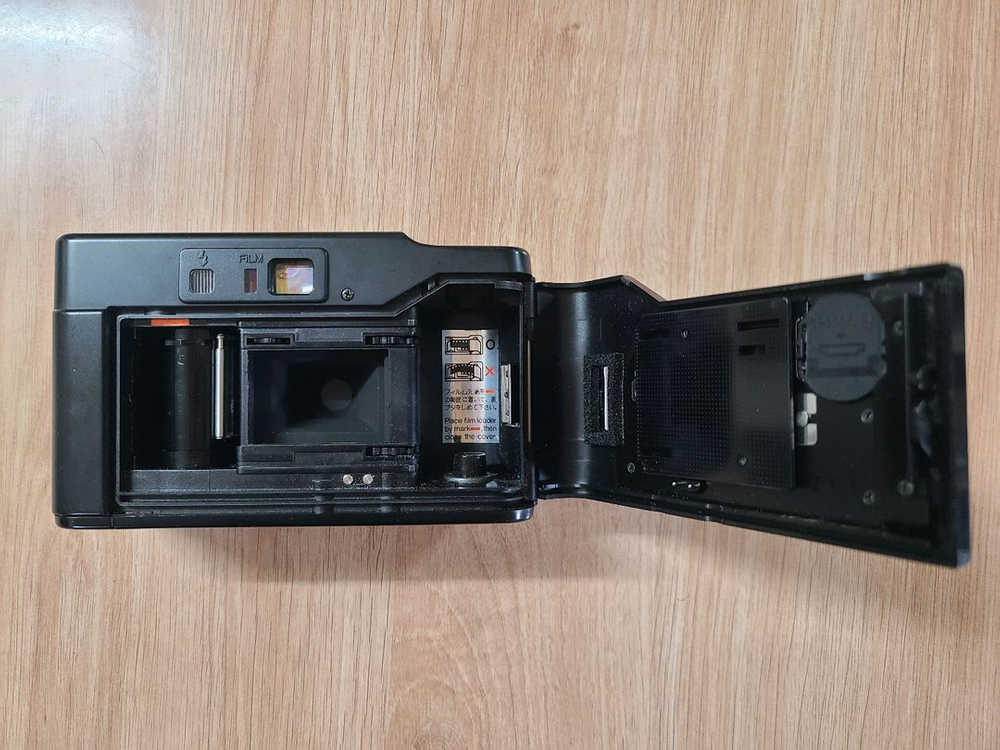 Yashica Auto Focus Motor II D 필름카메라(부품, 장식, 인테리어용) 이미지