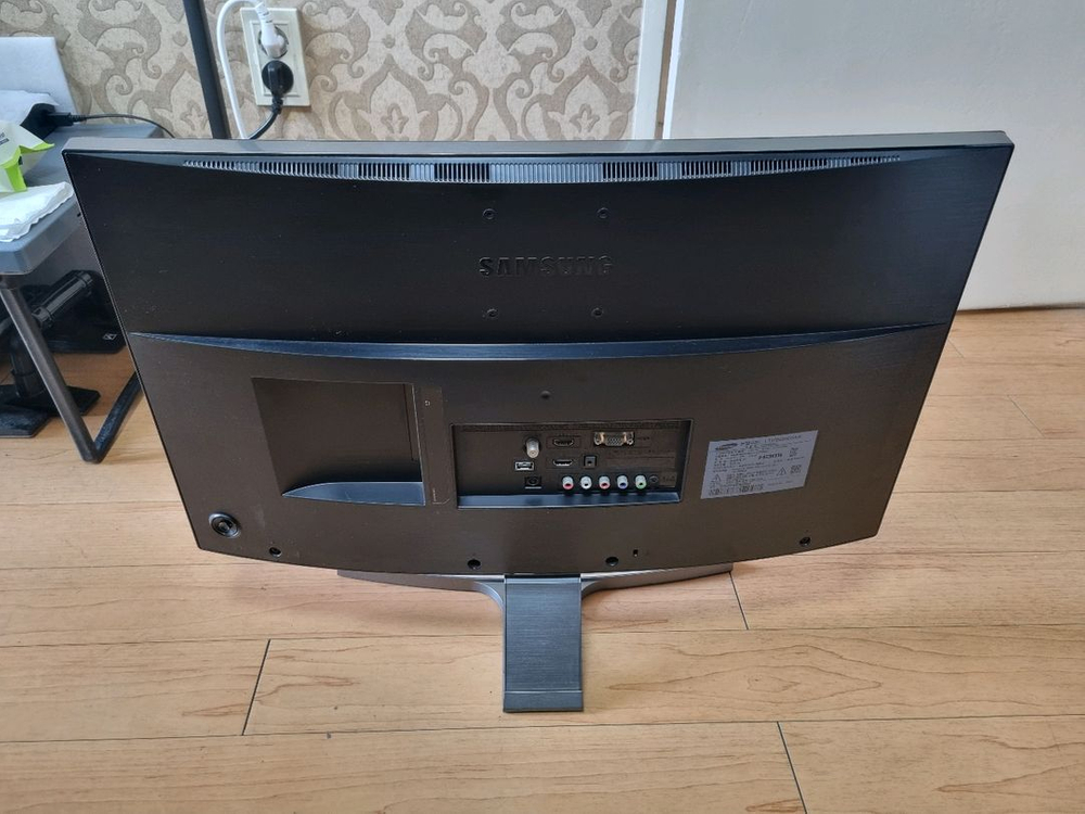 삼성 27인치 커브드 LED TV 모니터 판매 이미지