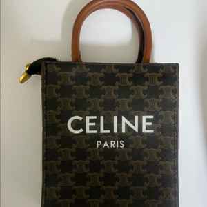 셀린느 버티컬 카바스백 여자가방 새제품 이미지