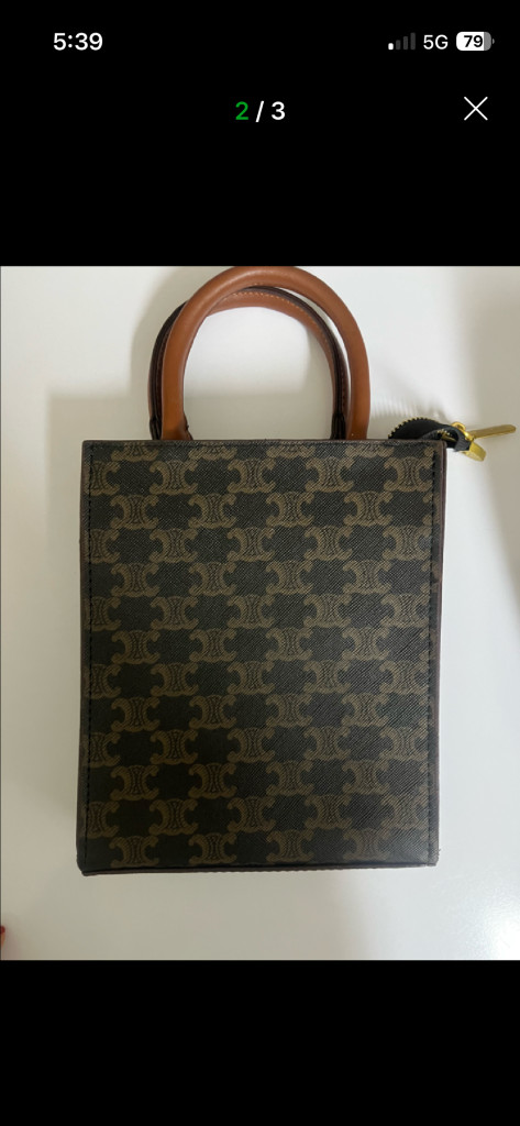 셀린느 버티컬 카바스백 여자가방 새제품 이미지