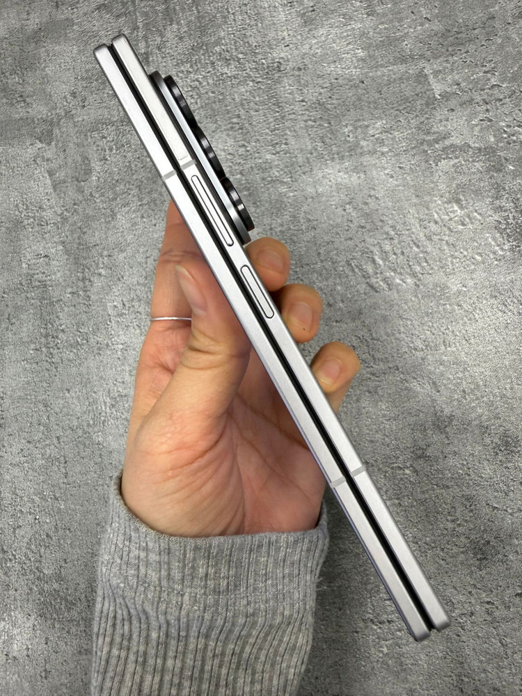 갤럭시 Z폴드7 실버 256기가 (25년12월개통) 이미지