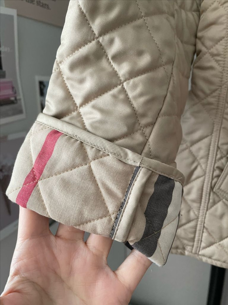 정품 버버리 퀼팅 자켓 베이지컬러 사이즈S--4