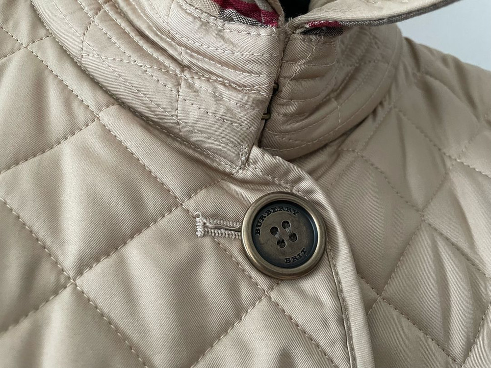 정품 버버리 퀼팅 자켓 베이지컬러 사이즈S--6