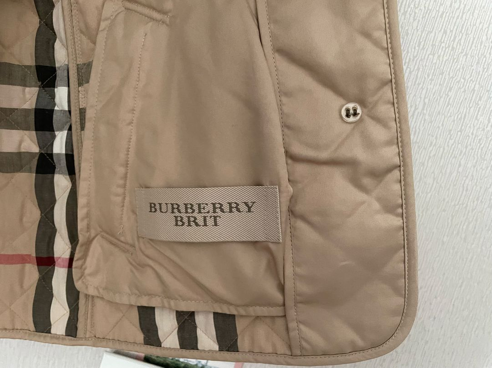 정품 버버리 퀼팅 자켓 베이지컬러 사이즈S--7
