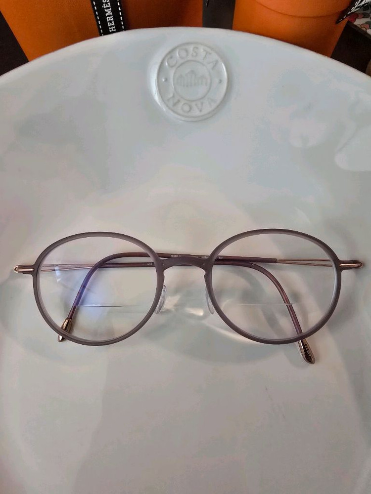 실루엣 안경테(돋보기) 오스트리아.이재용,윤여정 안경 돋보기 이미지