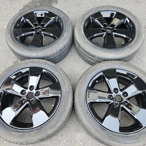 올란도 17인치 휠타이어 225 50 17인치 휠타이어 판매 이미지