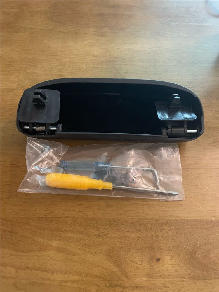 BMW 차량용 선글라스 안경 케이스 블랙 새상품 이미지