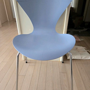 프리츠한센 세븐체어 의자 이미지