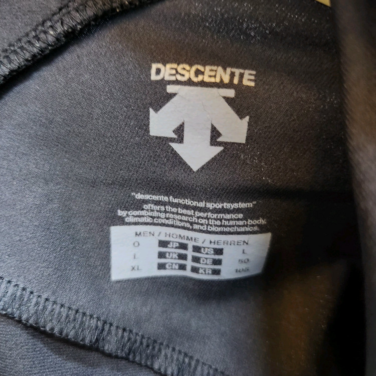 데상트 로고 기능성 트레이닝 바람막이 자켓 105(L~XL)--4