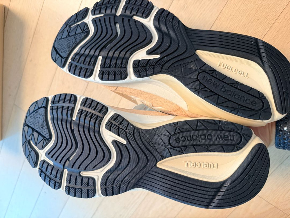 뉴발란스 990v6 265 이미지