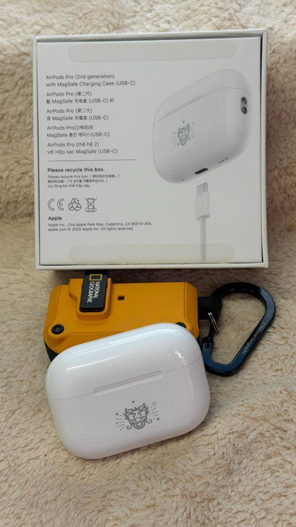 에어팟 프로 2세대 C타입 애플스토어 한정판 이미지