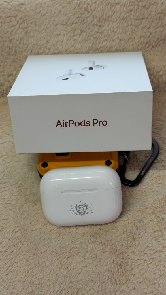 에어팟 프로 2세대 C타입 애플스토어 한정판 이미지