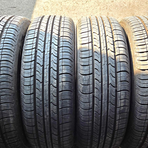 2056516 205 65 16 넥센 굿타이어 신품급 셋트 팝니다 이미지