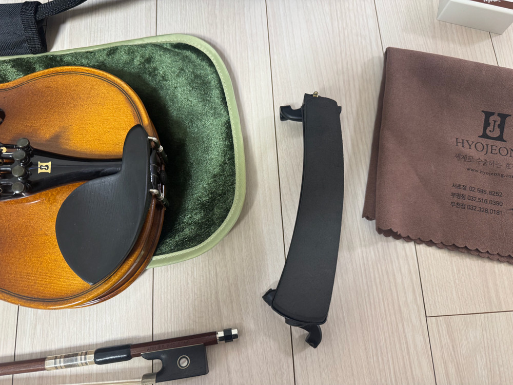 효정300 바이올린 1/4 (활5만원대 업그레이드)--3