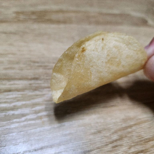 타코모양 감자칩 고양이가 먹었어요ㅠㅠ 이미지