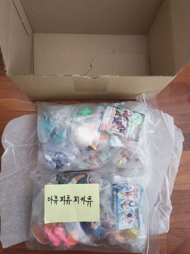 1. 드래곤볼HG 15탄 가챠 가샤폰 나메크성전투 기뉴특전대 2. 드래곤볼 침략의 프리더 세트 이미지