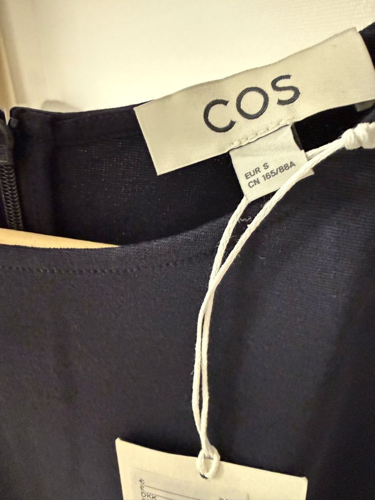 코스 스컬프티드 코튼 미디 원피스 네이비 S (택포)--4