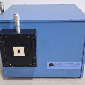 Dongwoo Optron DM-100M Monochromator 광원모듈 분광기 이미지