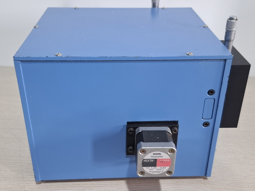 Dongwoo Optron DM-100M Monochromator 광원모듈 분광기 이미지