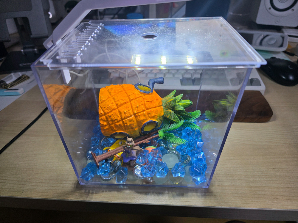 스폰지밥 미니 어항 세트 아크릴 3L--1