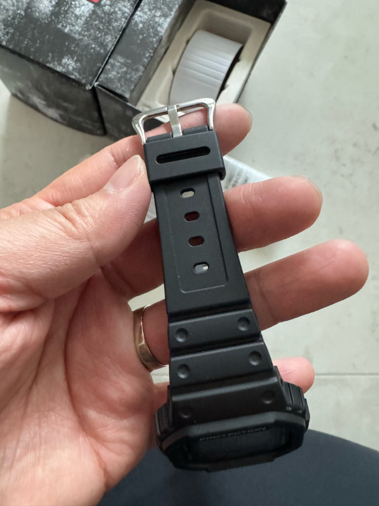 지샥GW-5000U 팝니다.--1