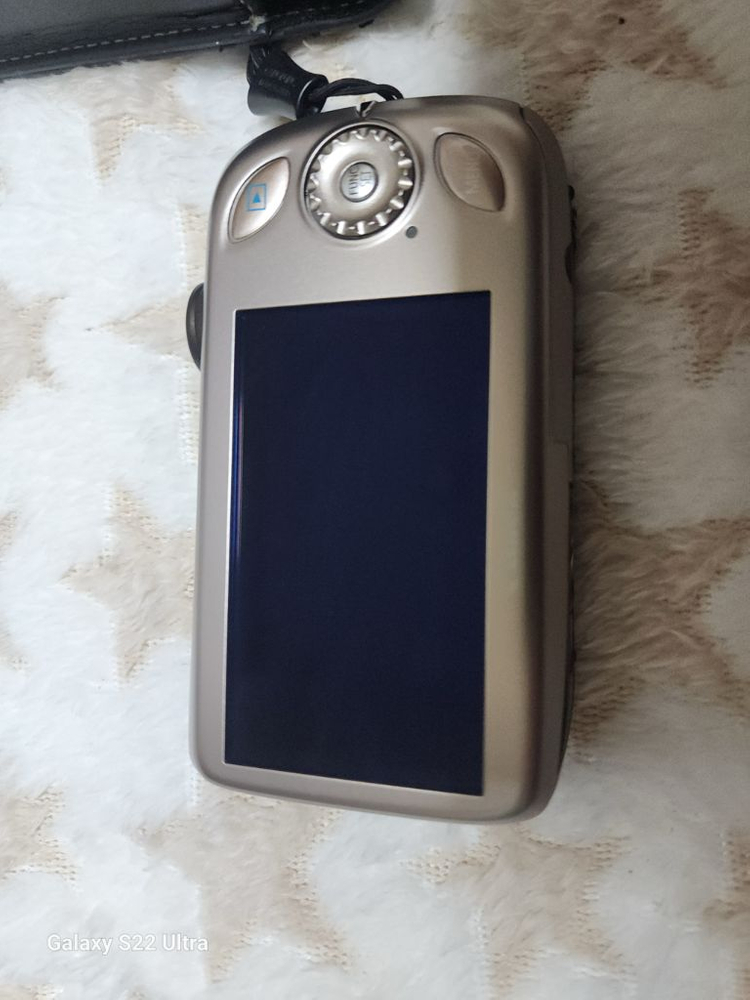 캐논 익서스 IXUS 110 IS .귀한골드색.본체기스파손없음 밧데리.메모리4GB.포함. 이미지