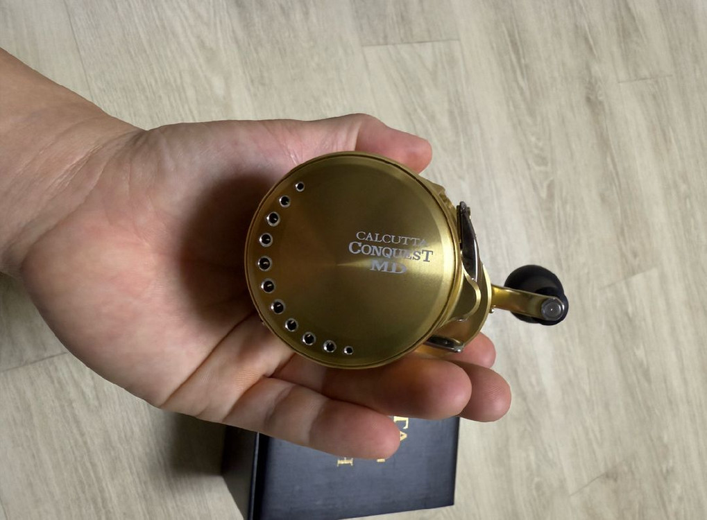 윤성 23 시마노 캘커타 콘퀘스트 MD 금콩 판매합니다 이미지