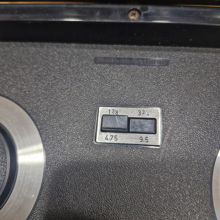 그룬딕 포터블 TK2200빈티지 릴데크 이미지