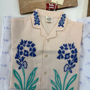 아폴리나 26ss 도니 셔츠 2-3y사이즈 미시착새제품 이미지