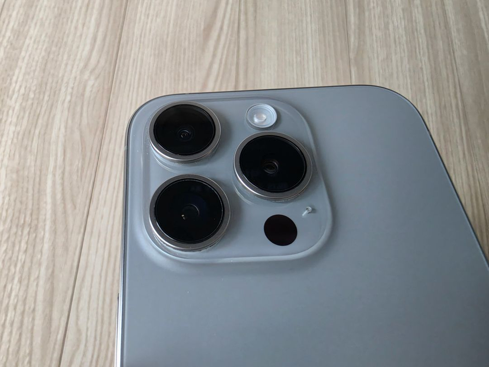 아이폰15프로 256기가 아이폰15 pro 256gb 내추럴 티타늄 필름 케이스 포함 수원 직거래 이미지