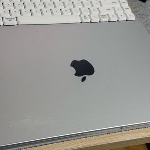 M4 pro 맥북프로 실버 14인치 애캐플 이미지