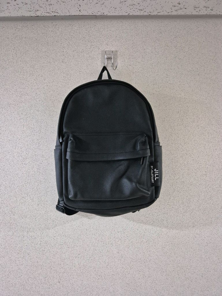 질바이질스튜어트 블랙 가죽 스트랩로고 백팩 가방 이미지