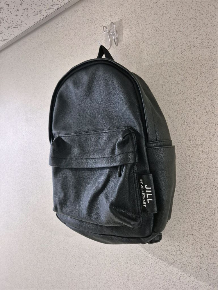 질바이질스튜어트 블랙 가죽 스트랩로고 백팩 가방 이미지
