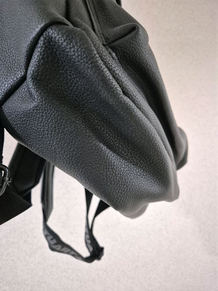 질바이질스튜어트 블랙 가죽 스트랩로고 백팩 가방 이미지