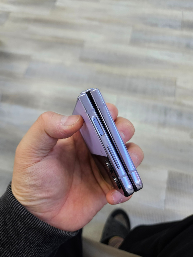 S급 새폰급 최상품 삼성 갤럭시Z플립4 판매 중고폰--4